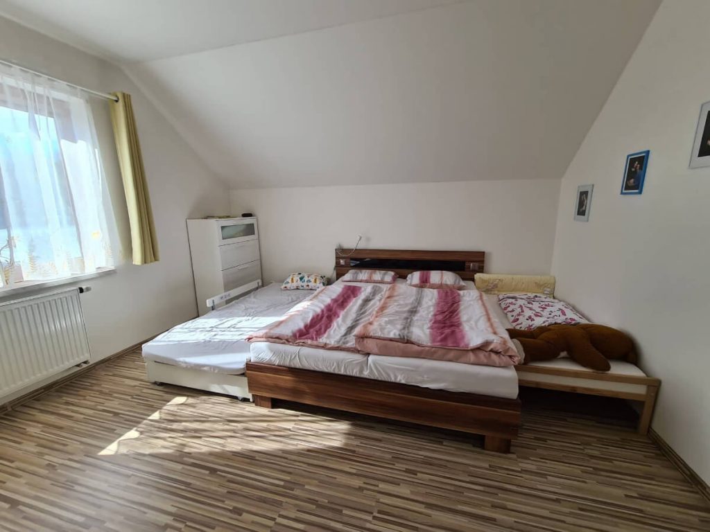 PŘED